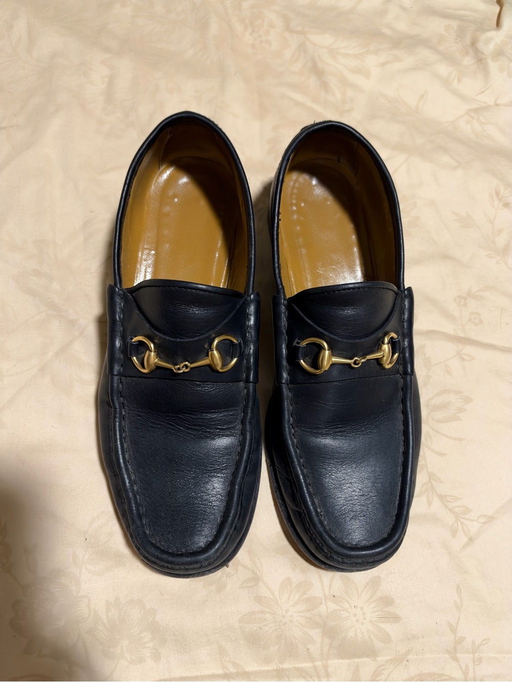Gucci Black Leather Loafers with Gold Horsebit